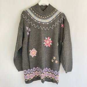 Hillary Paige Vintage Grey Embroidered Oversized Sweater Sz M